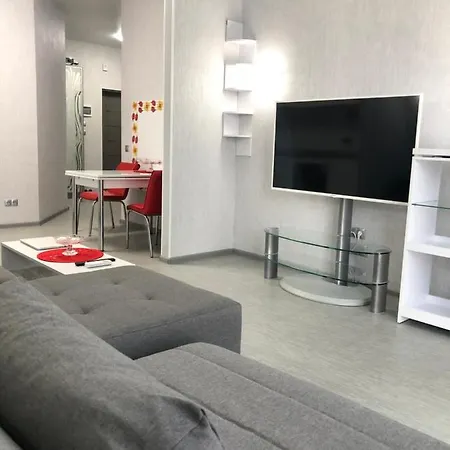 Apartment Аппартаменты На 10 Станции Фонтана